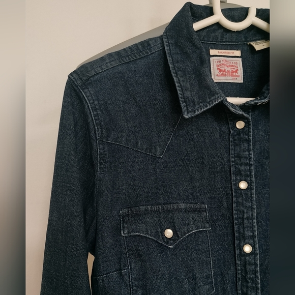 Levis Tailored Western Shirt - Picture 10 of 15